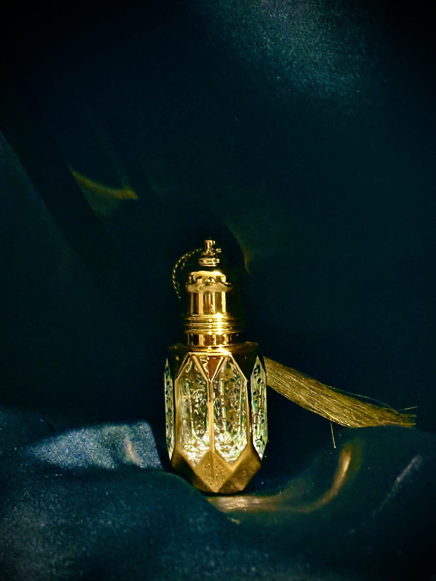 Oud Al sultan -body oil- Amira al Layali-   Princess of the Night